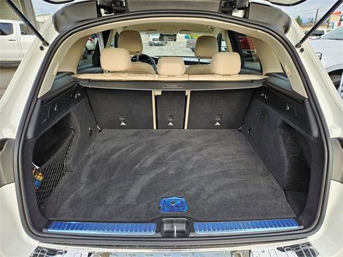 Used 2022 Mercedes-Benz GLC 300 4MATIC image 10