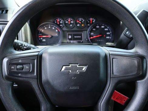 Used 2021 Chevrolet Silverado 1500 Custom Trail Boss w/ LPO, Dark Essentials Package AWD/4WD image 12