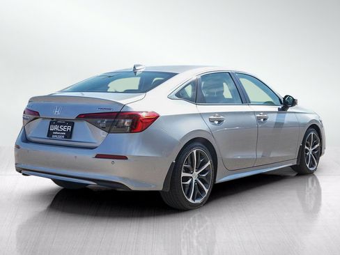Used 2024 Honda Civic Touring image 5
