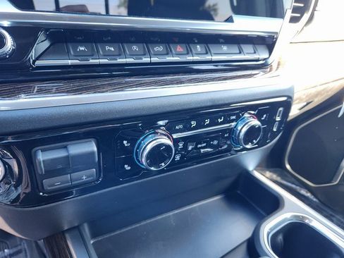 New 2026 GMC Sierra 1500 Elevation w/ Elevation Premium Package image 17