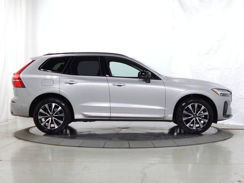 Certified 2025 Volvo XC60 B5 Plus AWD/4WD image 11