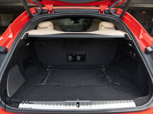 Used 2024 Ferrari Purosangue AWD/4WD image 19