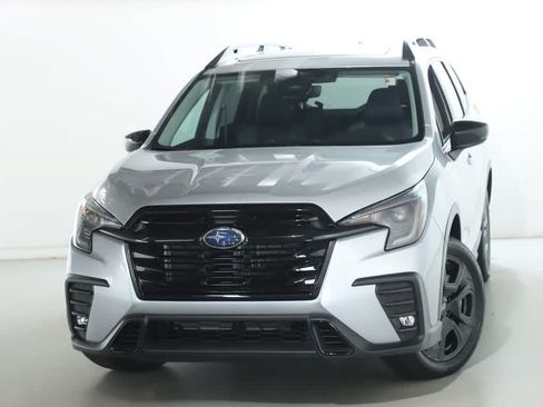 Used 2024 Subaru Ascent Onyx Edition AWD/4WD image 2