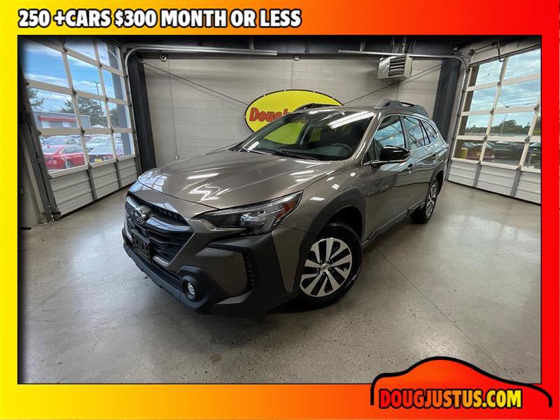 Used 2023 Subaru Outback Premium AWD/4WD image 1