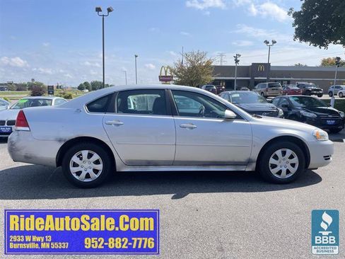 Used 2009 Chevrolet Impala Police FWD image 4
