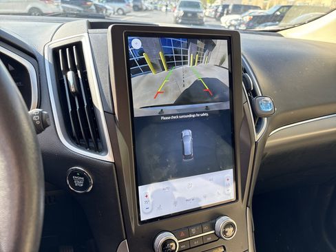 Used 2021 Ford Edge SEL w/ Convenience Package image 29