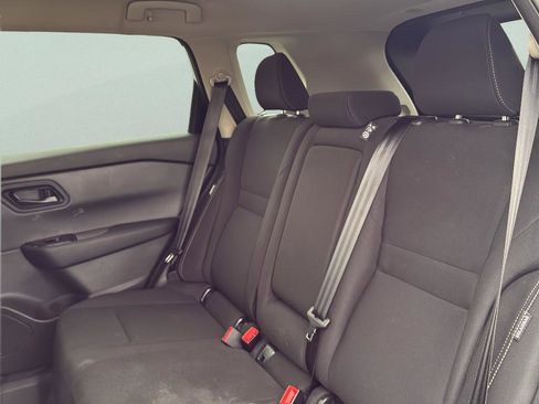 Certified 2025 Nissan Rogue S FWD image 16