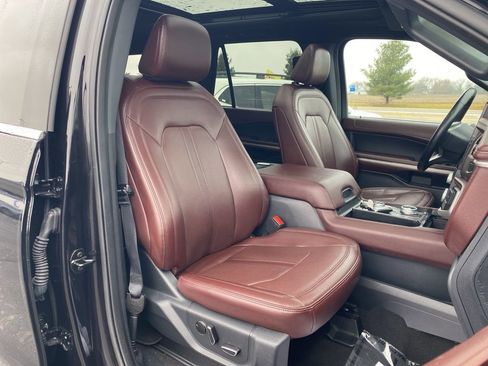 Used 2024 Ford Expedition Max Limited image 22