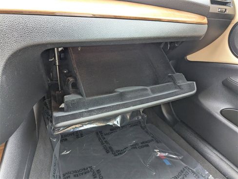Used 2013 BMW 135i Convertible image 21