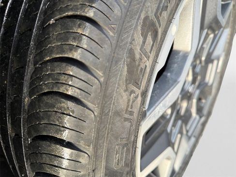 Used 2023 Hyundai Santa Fe Limited image 19