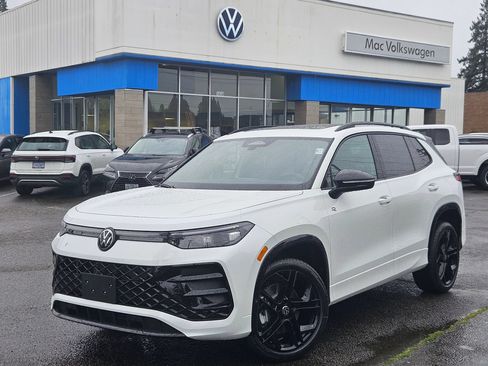 New 2026 Volkswagen Tiguan SE R-Line AWD/4WD image 1