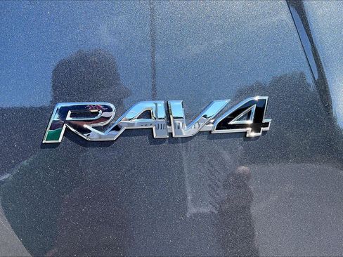 Used 2014 Toyota RAV4 Limited AWD/4WD image 33