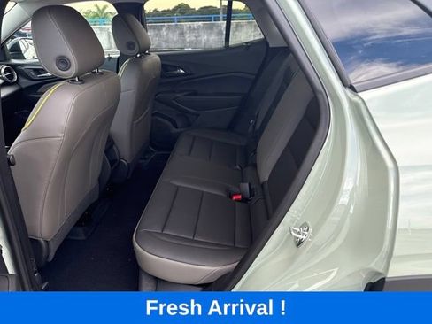 Used 2026 Chevrolet Trax ACTIV w/ Driver Confidence Package FWD image 3