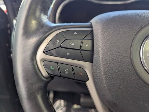 Used 2020 Jeep Grand Cherokee Overland image 28