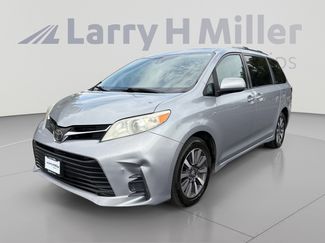 Used 2018 Toyota Sienna LE AWD/4WD video 1