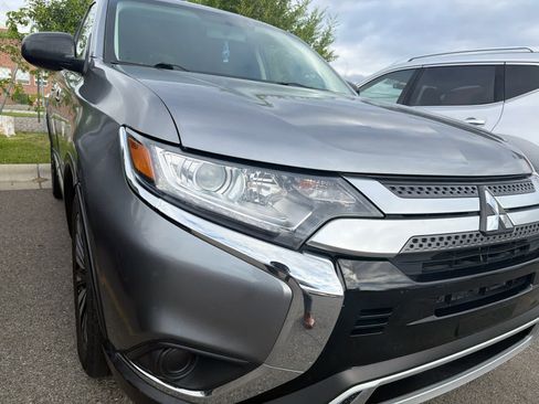 Used 2020 Mitsubishi Outlander ES AWD/4WD image 6