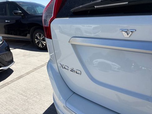 Used 2015 Volvo XC60 T6 R-Design AWD/4WD image 5