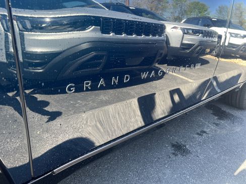 New 2026 Jeep Grand Wagoneer L Limited AWD/4WD image 6