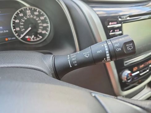 Used 2019 Nissan Murano S image 20