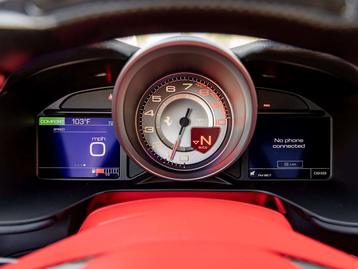 Used 2019 Ferrari Portofino RWD image 20