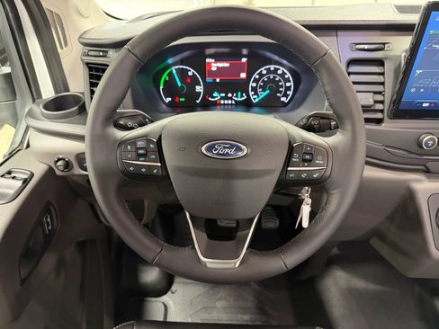 Used 2023 Ford E-Transit Medium Roof RWD image 14