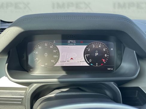 Used 2020 Land Rover Defender 110 image 26