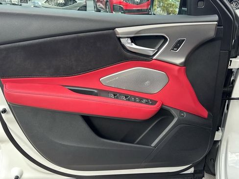 Used 2025 Acura RDX A-Spec image 8