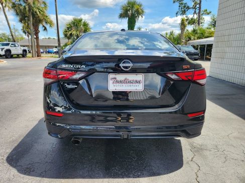 Used 2025 Nissan Sentra SR FWD image 4