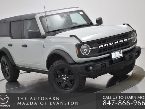 Used 2024 Ford Bronco Black Diamond AWD/4WD image 2