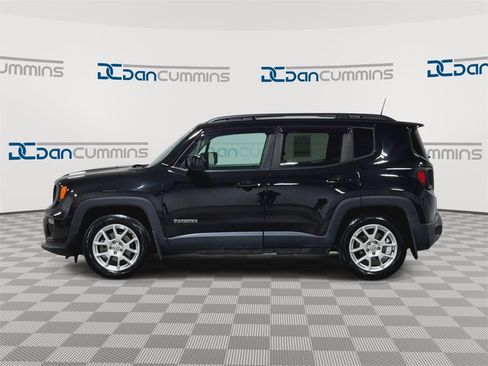 Used 2019 Jeep Renegade Latitude w/ Cold Weather Group image 5