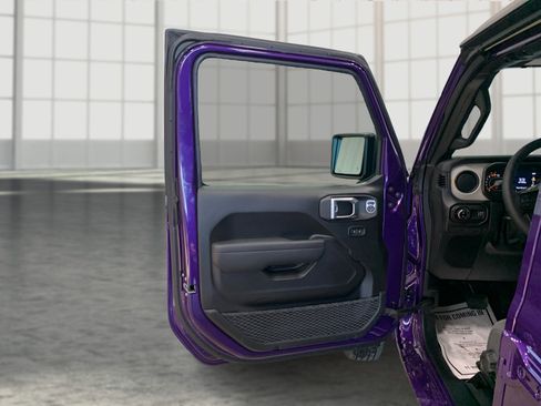 New 2026 Jeep Gladiator Sport AWD/4WD image 17