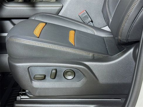 New 2026 GMC Sierra 1500 AT4 w/ AT4 Premium Package image 17