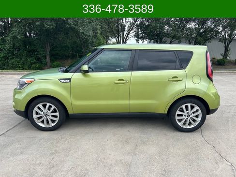 Used 2019 Kia Soul + FWD image 2