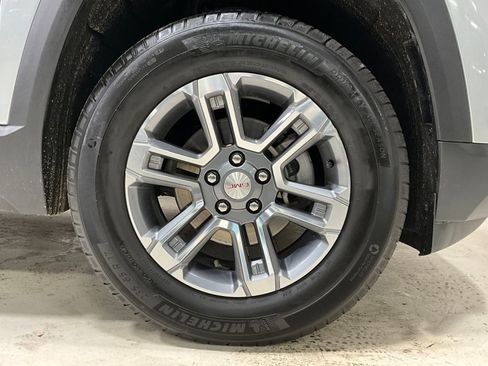 Used 2025 GMC Terrain Elevation AWD/4WD image 11