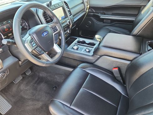 Used 2021 Ford Expedition Max XLT AWD/4WD image 9