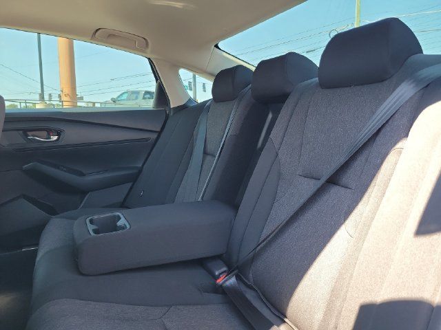 Certified 2023 Honda Accord EX image 27