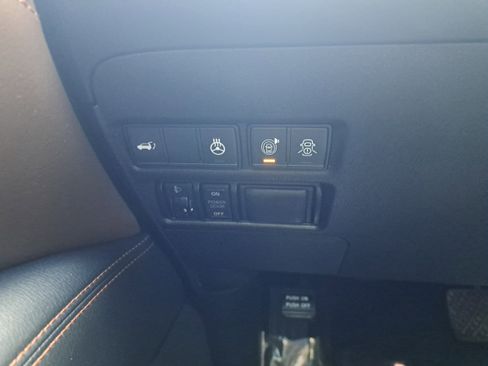 Certified 2019 Nissan Armada Platinum w/ Captain's Chairs Package image 30