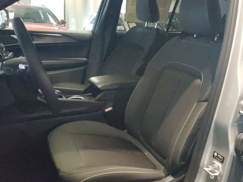 Used 2025 Jeep Grand Cherokee Laredo X image 18