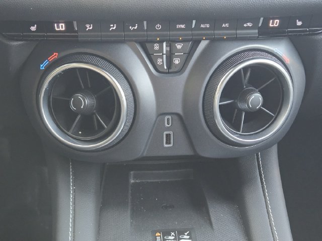 Used 2024 Chevrolet Blazer LT w/ Convenience Package FWD image 20