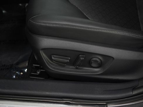 Used 2022 Toyota Camry XSE FWD image 21