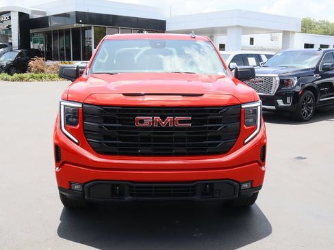 Used 2026 GMC Sierra 1500 Elevation AWD/4WD image 4