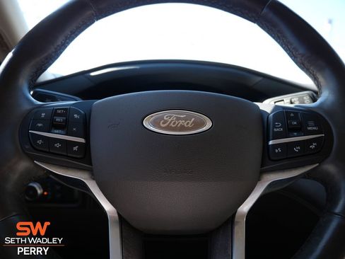 Certified 2020 Ford Explorer Platinum w/ Premium Technology Package image 21