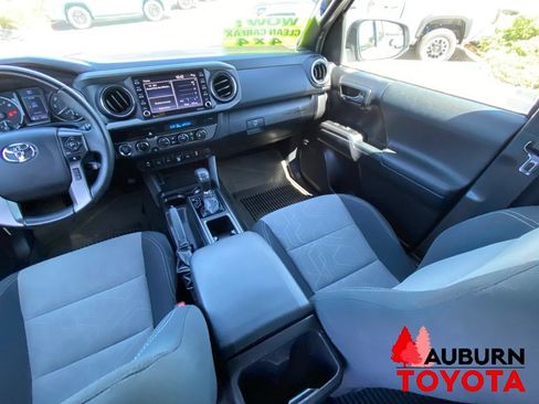 Used 2021 Toyota Tacoma TRD Off-Road w/ Technology Package AWD/4WD image 25