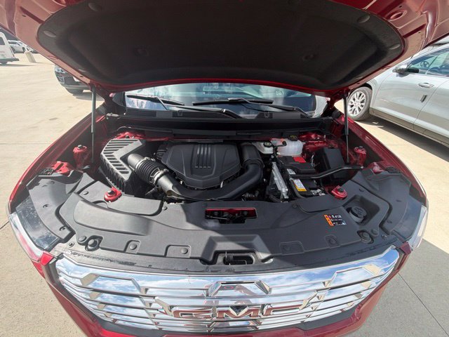 Used 2024 GMC Acadia Denali w/ LPO, Floor Liner Package AWD/4WD image 9