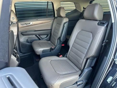 New 2025 Volkswagen Atlas SEL image 11