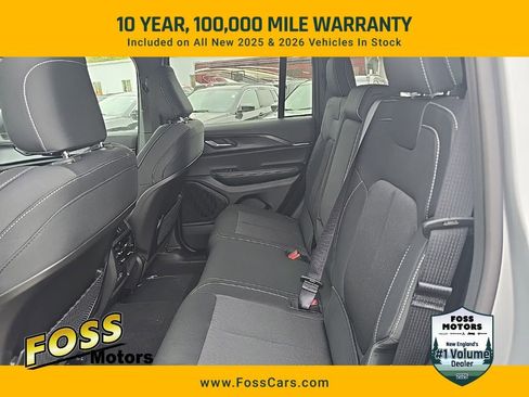 New 2025 Jeep Grand Cherokee Laredo X image 16