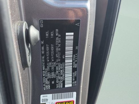Used 2023 Toyota Sienna XLE FWD image 25