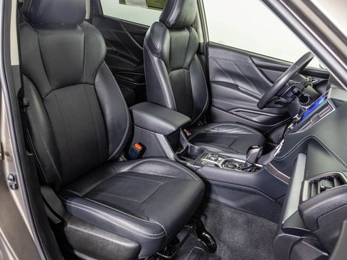 Used 2021 Subaru Forester Limited image 48