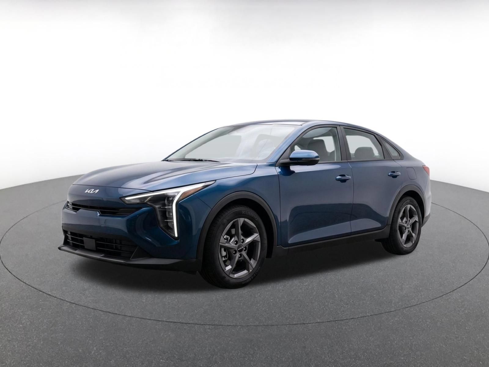 Used 2026 Kia K4 FWD image 3
