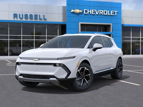 New 2025 Chevrolet Equinox EV LT image 30